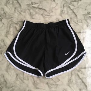 Nike Dri Fit women's black and white running exercise shorts size small